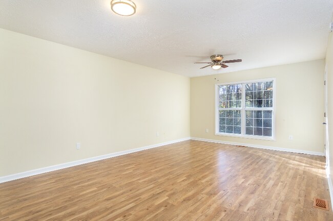 Foto del edificio - 123 Whitaker Rd