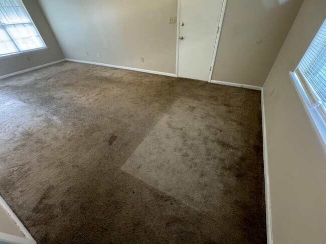 Foto del edificio - 3100 Gayhart Dr NW