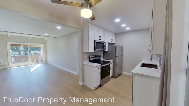 Building Photo - 1 br, 1 bath House - 1010 W MacArthur Blvd...