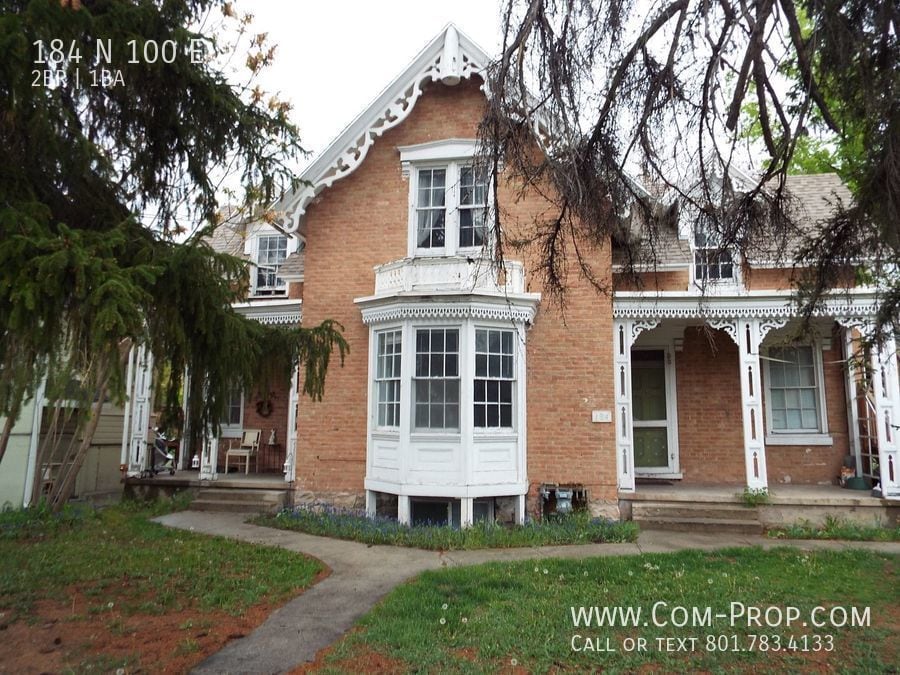1 Week Free Rent! Fully Remodeled 2 Bed/1... - 1 Week Free Rent!  Fully Remodeled 2 Bed/1...