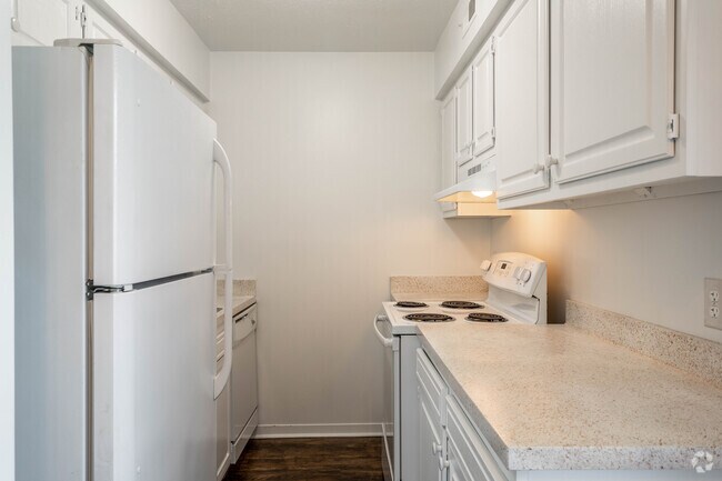 1 Hab, 1 Ba - 750 ft² - Patriot on the Grand ( FKA Grandview Pointe)