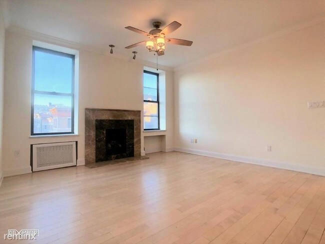 Foto del edificio - 724 St Nicholas Ave