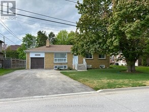 Building Photo - 429 Elm Rd