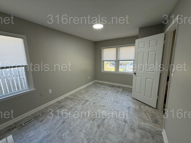 Foto del edificio - $995 - 3 bed 1 bath - Single Family Home