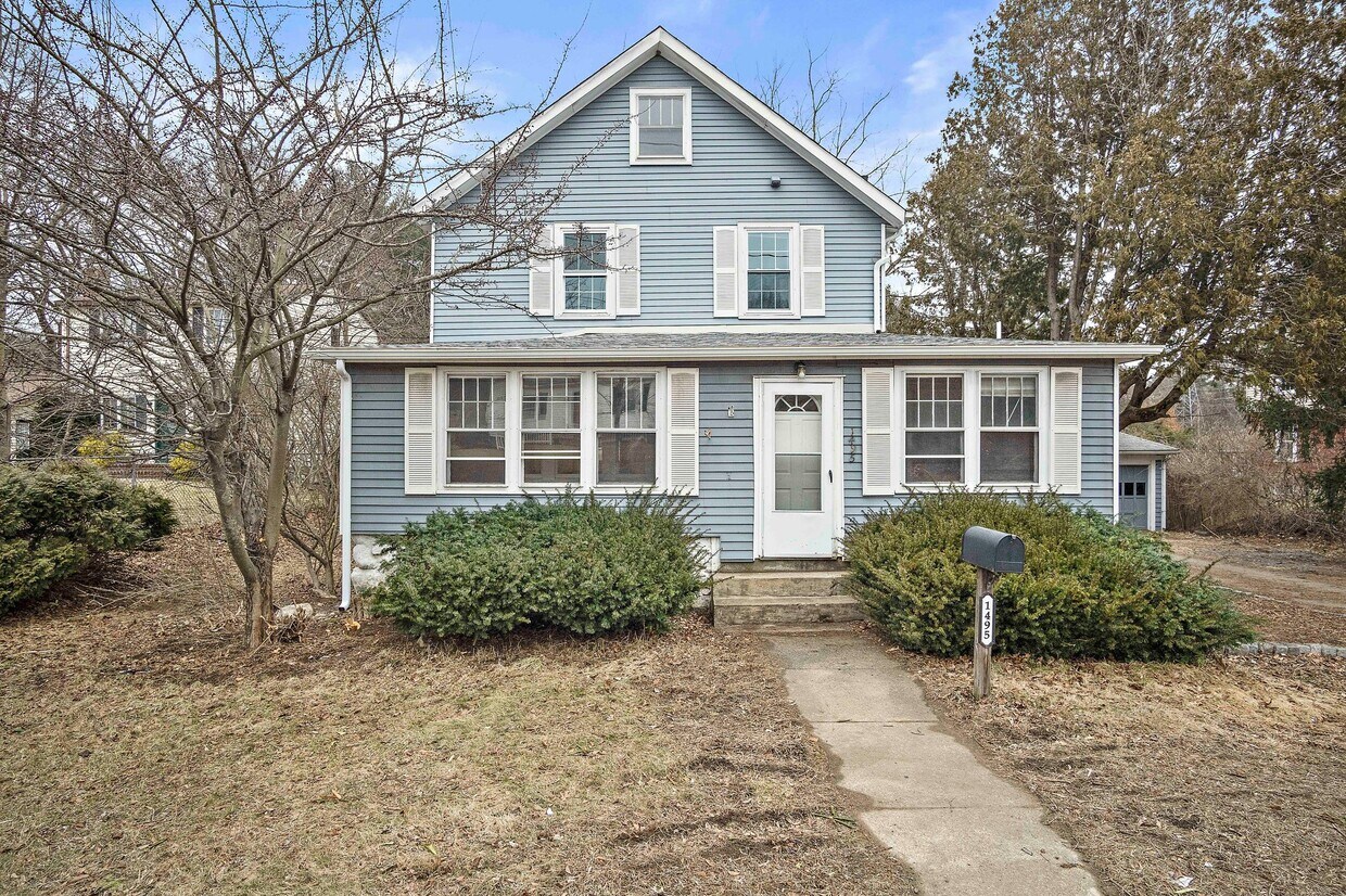 1495 Main St, Walpole, MA 02081 House Rental in Walpole, MA