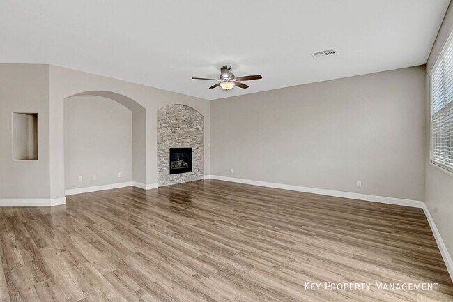 Building Photo - 9676 Grouse Grove Ave