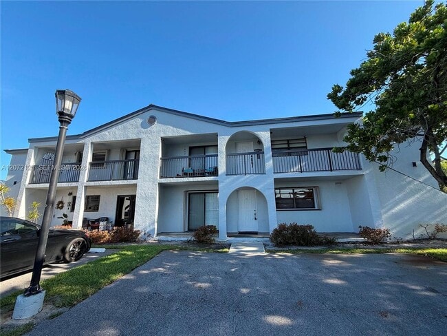 Building Photo - 18200 Mediterranean Blvd