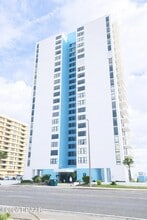 Building Photo - 3043 S Atlantic Ave