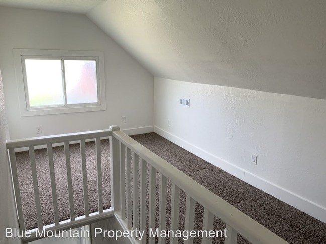 Building Photo - 4 br, 2 bath House - 6020 W 5600 S