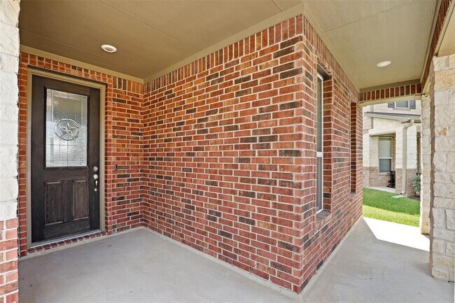 Foto del edificio - 5003 Laird Forest Ct