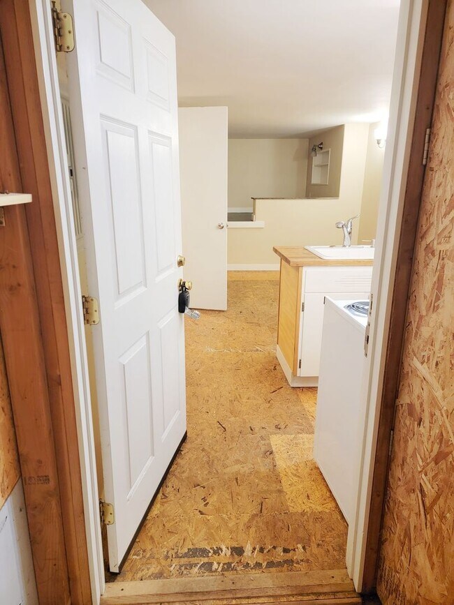 Building Photo - Awesome Studio with 2 parts, located in th...