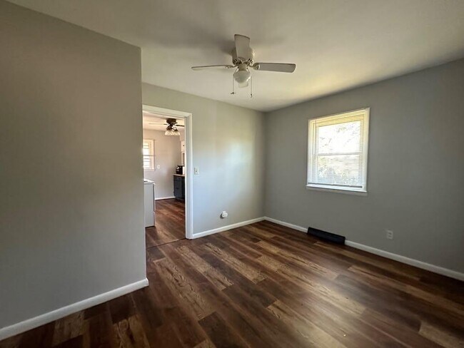 Foto del edificio - 405 Bond St