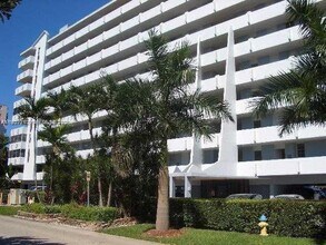 Building Photo - 3703 NE 166th St