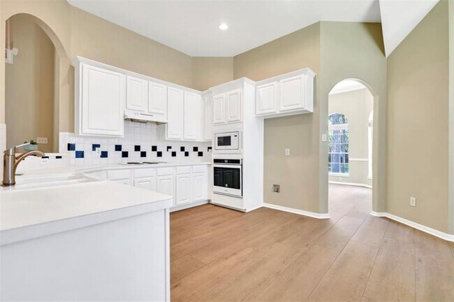 Building Photo - 20819 Meadow Belle Ct