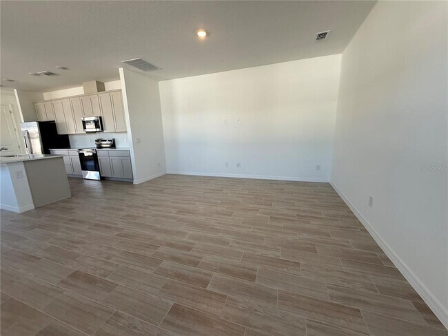 Foto del edificio - 17651 Japonica Bloom Dr