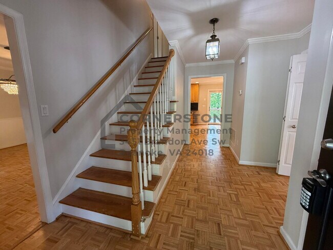 Foto del edificio - 6111 Barn Owl Cir