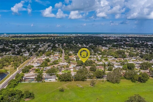 Foto del edificio - 649 Eastview Rd
