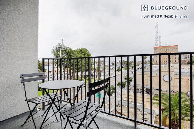 Building Photo - 511 S Harbor Blvd