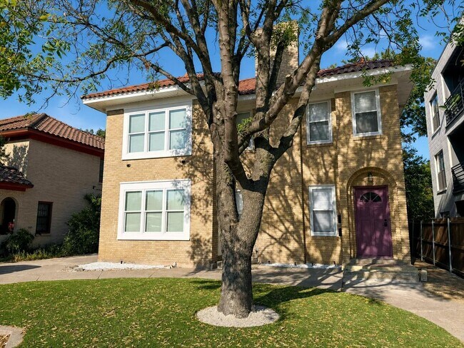 Foto del edificio - 3254 S University Dr