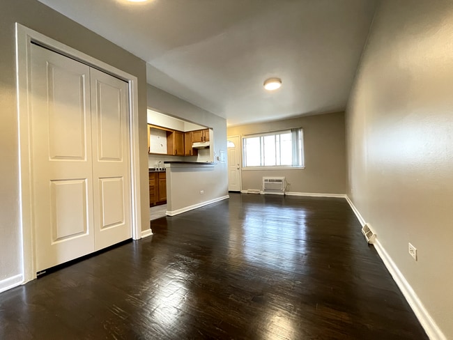 Photo - 565 Sidney Ave Apartments