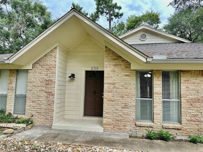 Foto del edificio - 239 Ridgewood Dr