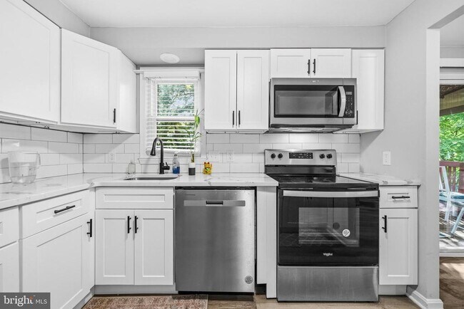 Foto del edificio - 17624 Lindstrom Ct