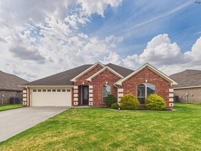 Building Photo - 4806 Falcon Crest Blvd