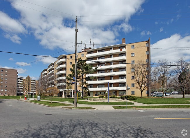 Primary Photo - St. Andrews Towers East