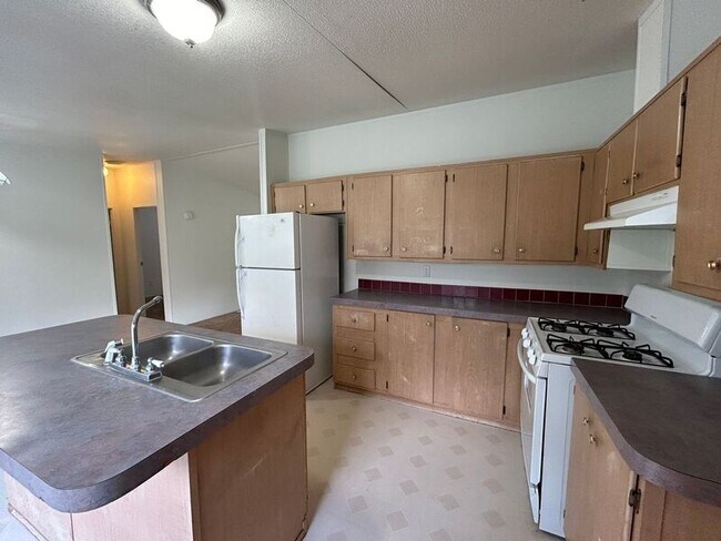 Foto del edificio - 114 Kokomo St