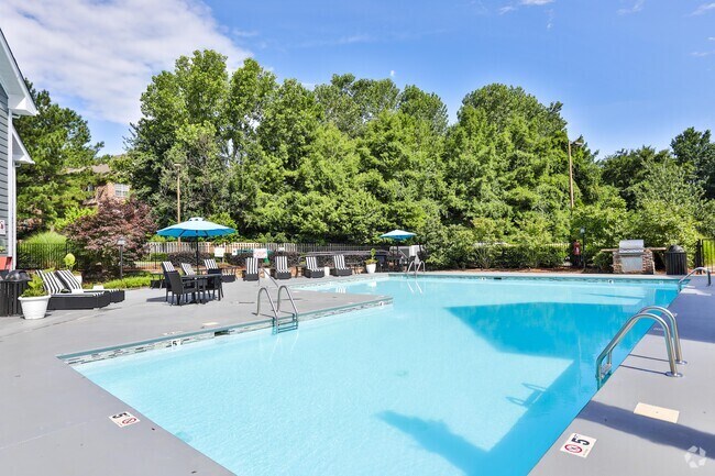 Building Photo - Aurea Station