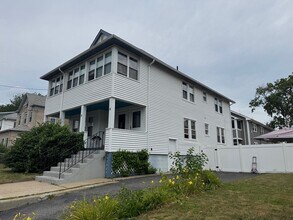 Building Photo - 17 2nd St