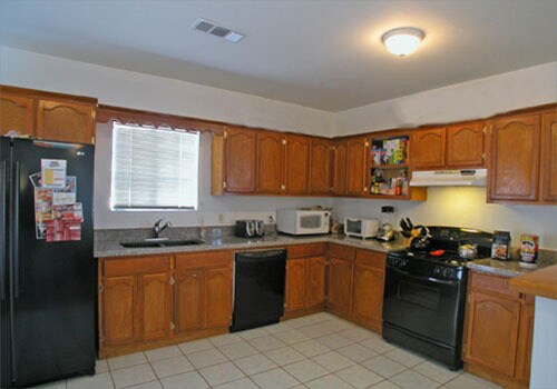 Foto del edificio - 1293 W. 36th St.