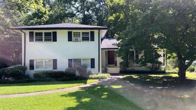 Building Photo - 416 Barbashela Dr