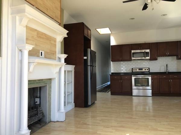 Foto del edificio - 4631 Locust St