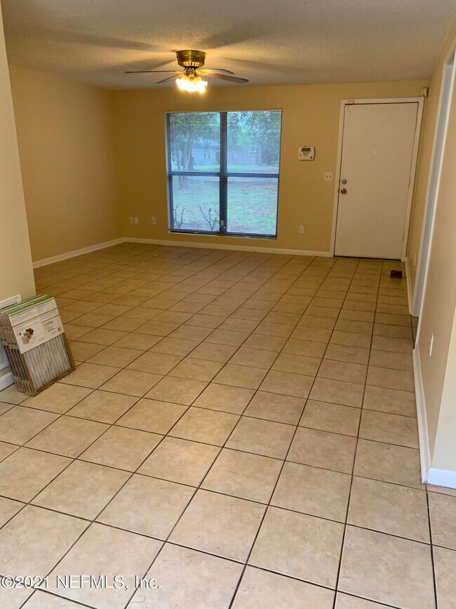 Foto del edificio - 4219 Dalry Dr
