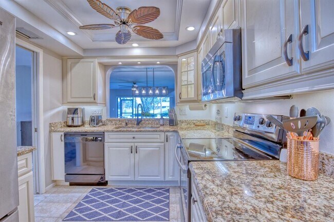 Foto del edificio - 5640 Golf Pointe Dr