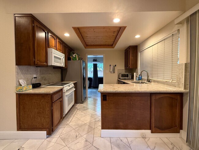 Foto del edificio - Spacious South San Jose Home with 3 Bedroo...