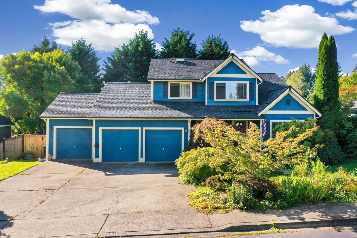 Primary Photo - 5 Bed 2.5 Bath Spacious House For Rent In Poulsbo!!!