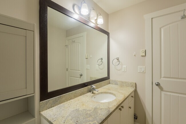 Photo du bâtiment - 14843-14863 63 Ave