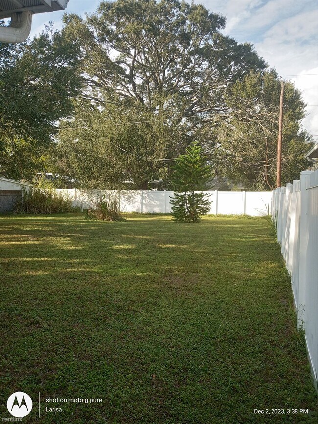 Foto del edificio - 2 br, 1 bath House - 13826 1st St