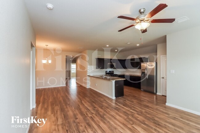 Foto del edificio - 6010 Diantha St