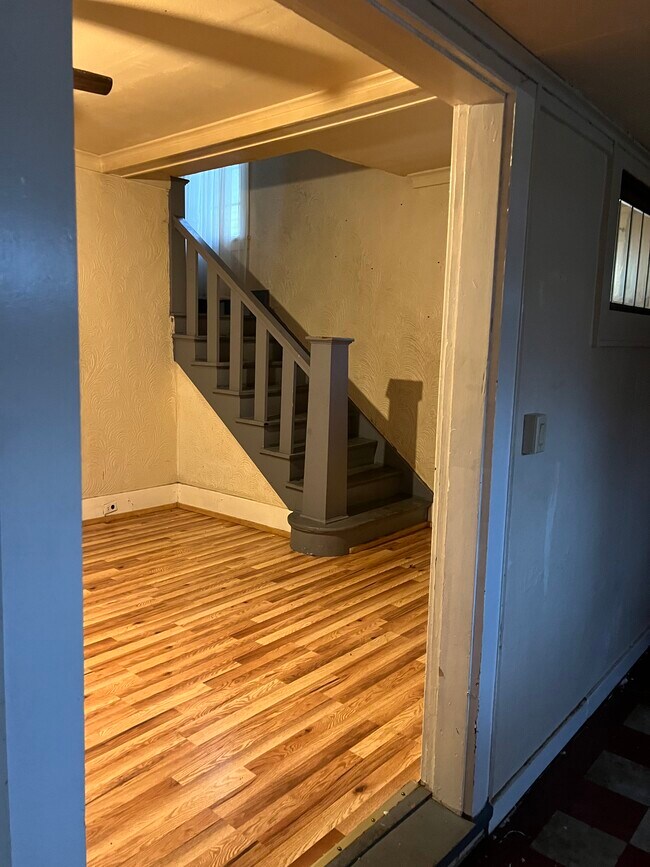 Foto del edificio - 35 Poultney Ave