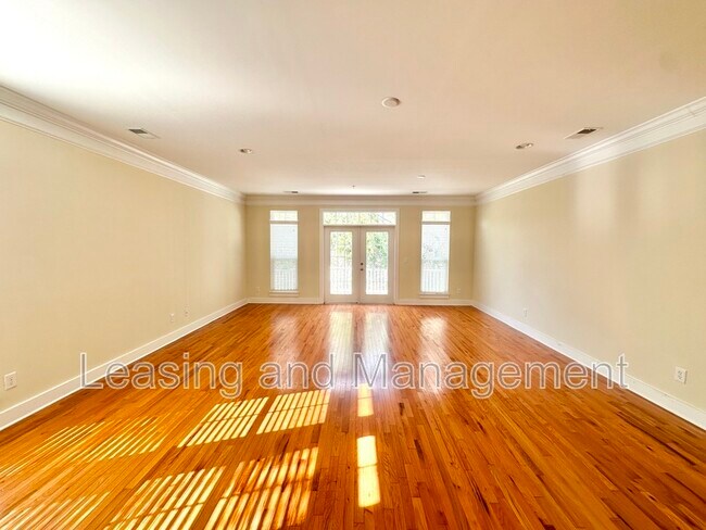 Building Photo - 1500 Strathene Ct