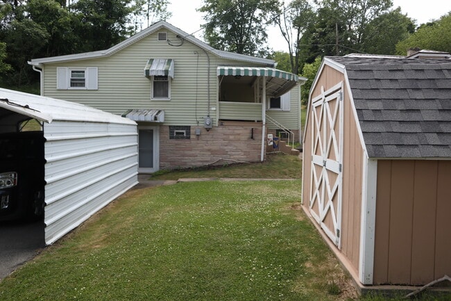 Building Photo - 318 Pike Run Dr