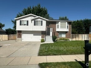 Building Photo - 1214 Cannon Dr