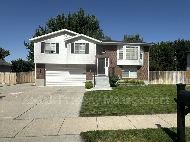 Photo - 1214 Cannon Dr House