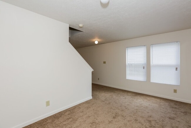 Building Photo - 12328 Stowe Acres Dr