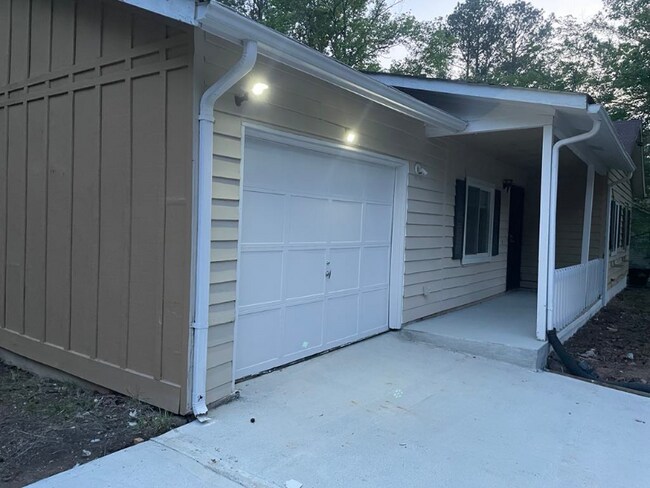 Building Photo - 76 Cardinal Ln