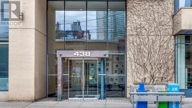 Building Photo - 438 King St W