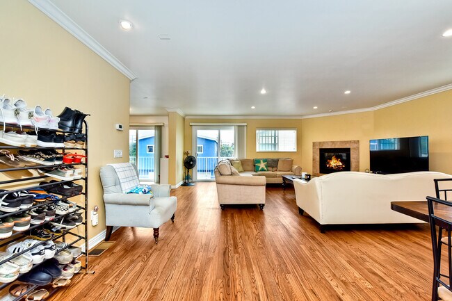Foto del edificio - 2161 Reed Ave